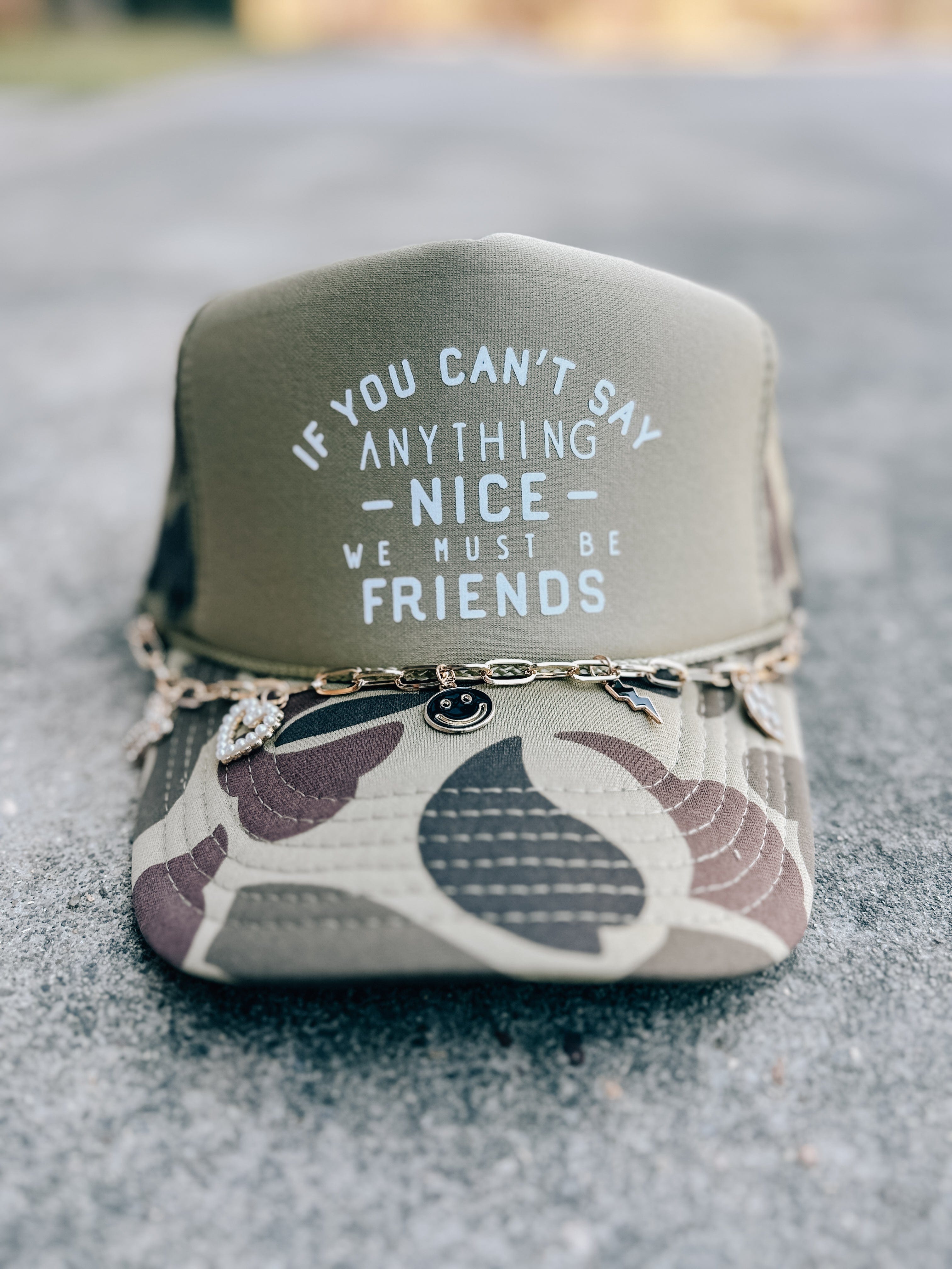 【Thought We Friends】Studded Trucker Cap BB5B90CA-BE2E-4859-9520-