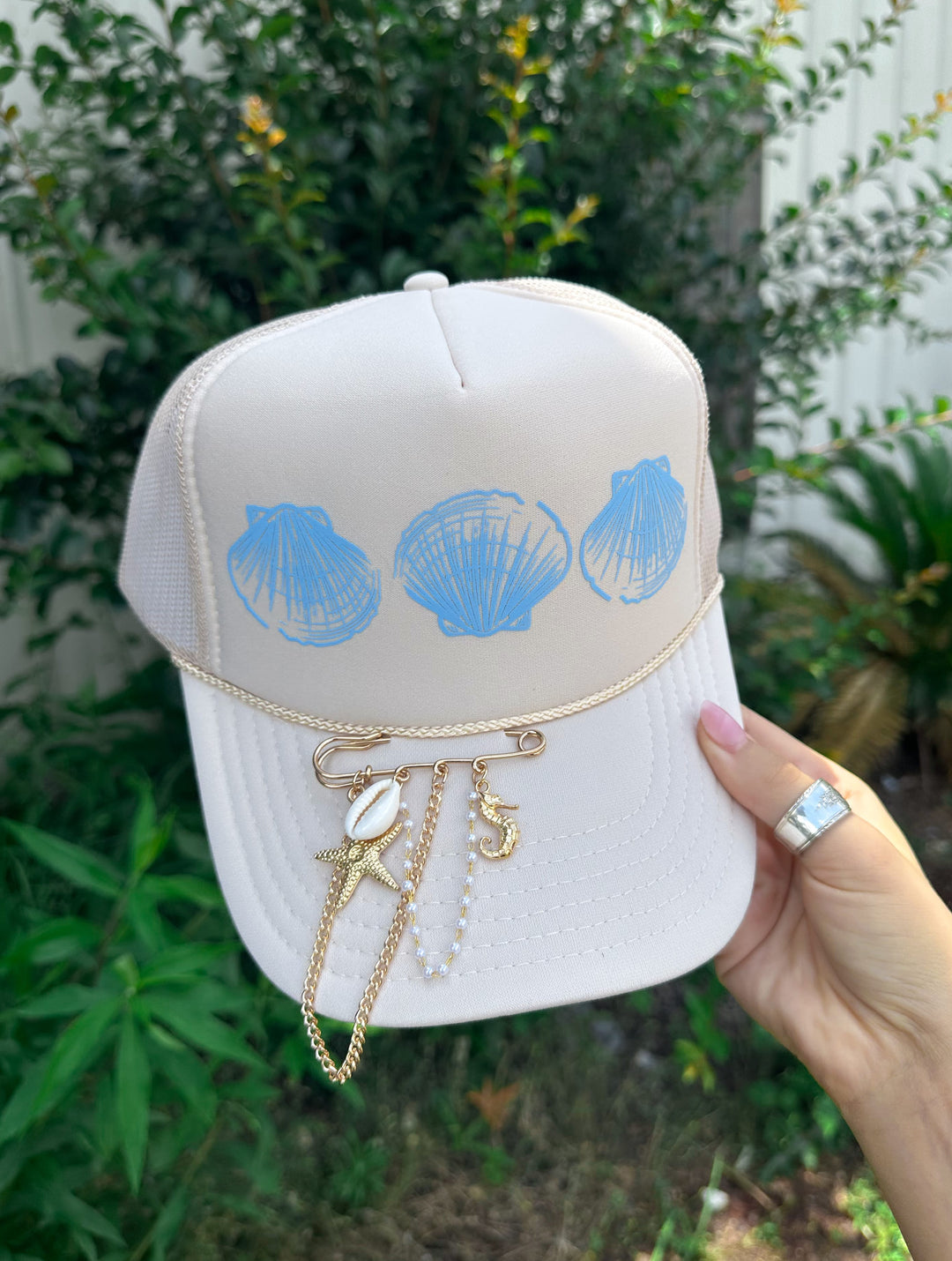Seashell Trio Cream Trucker Hat