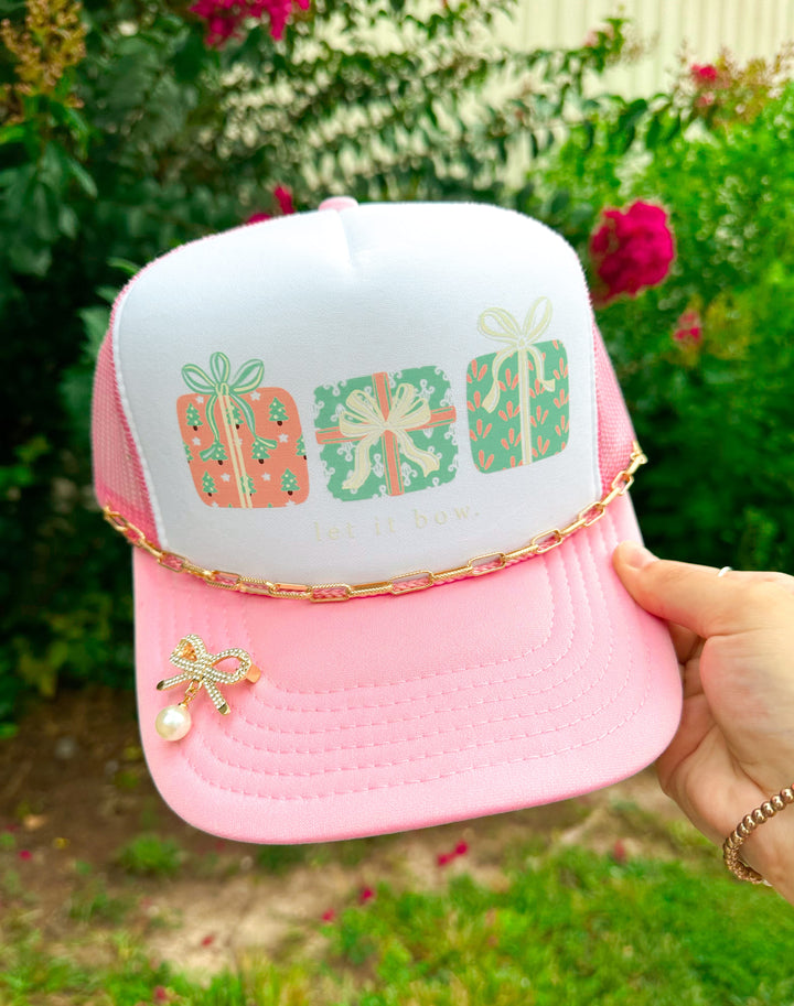 Christmas Bow Gifts White/Light Pink Trucker