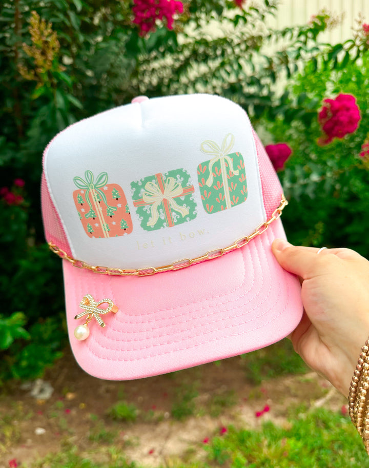 Christmas Bow Gifts White/Light Pink Trucker