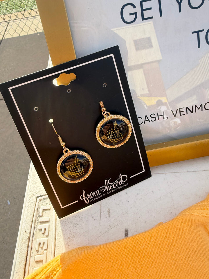 Oak Grove Pendant Gold earrings