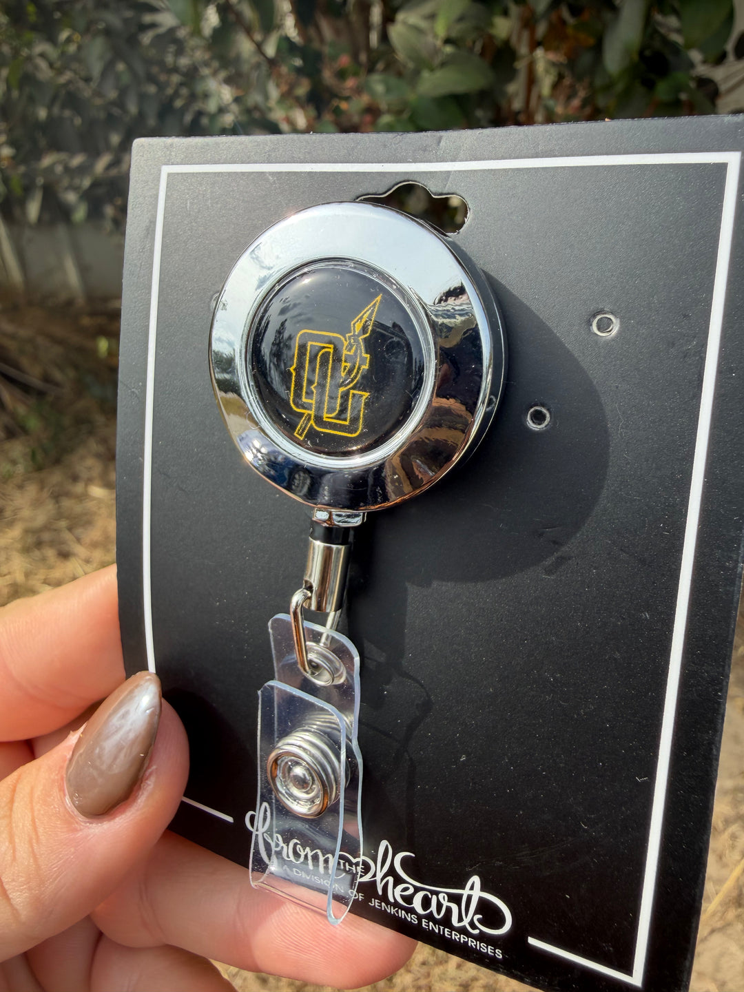 Oak Grove Pendant Badge Clip