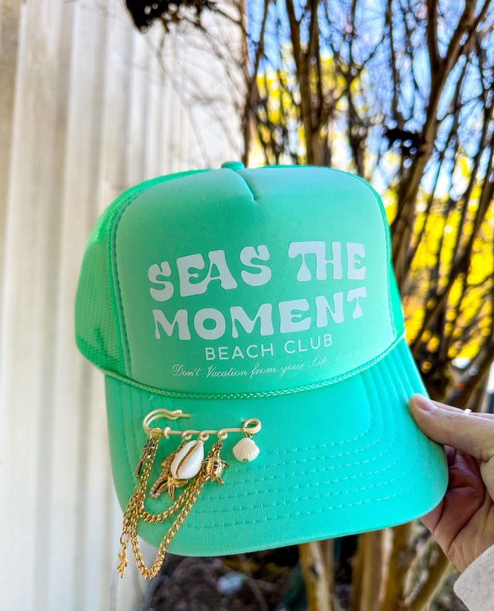 Seas The Moment Aqua Trucker