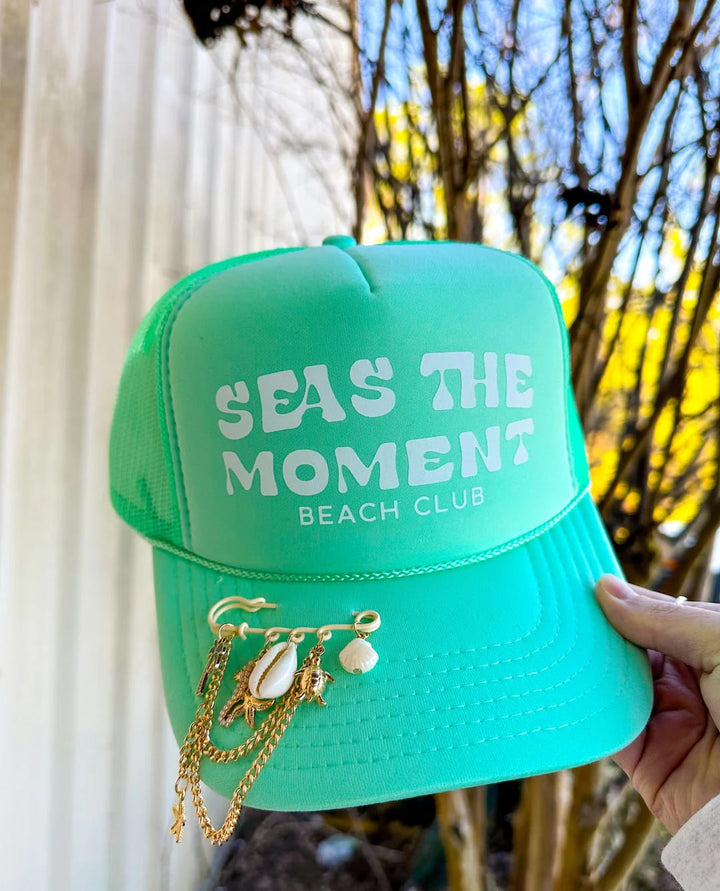 Seas The Moment Aqua Trucker