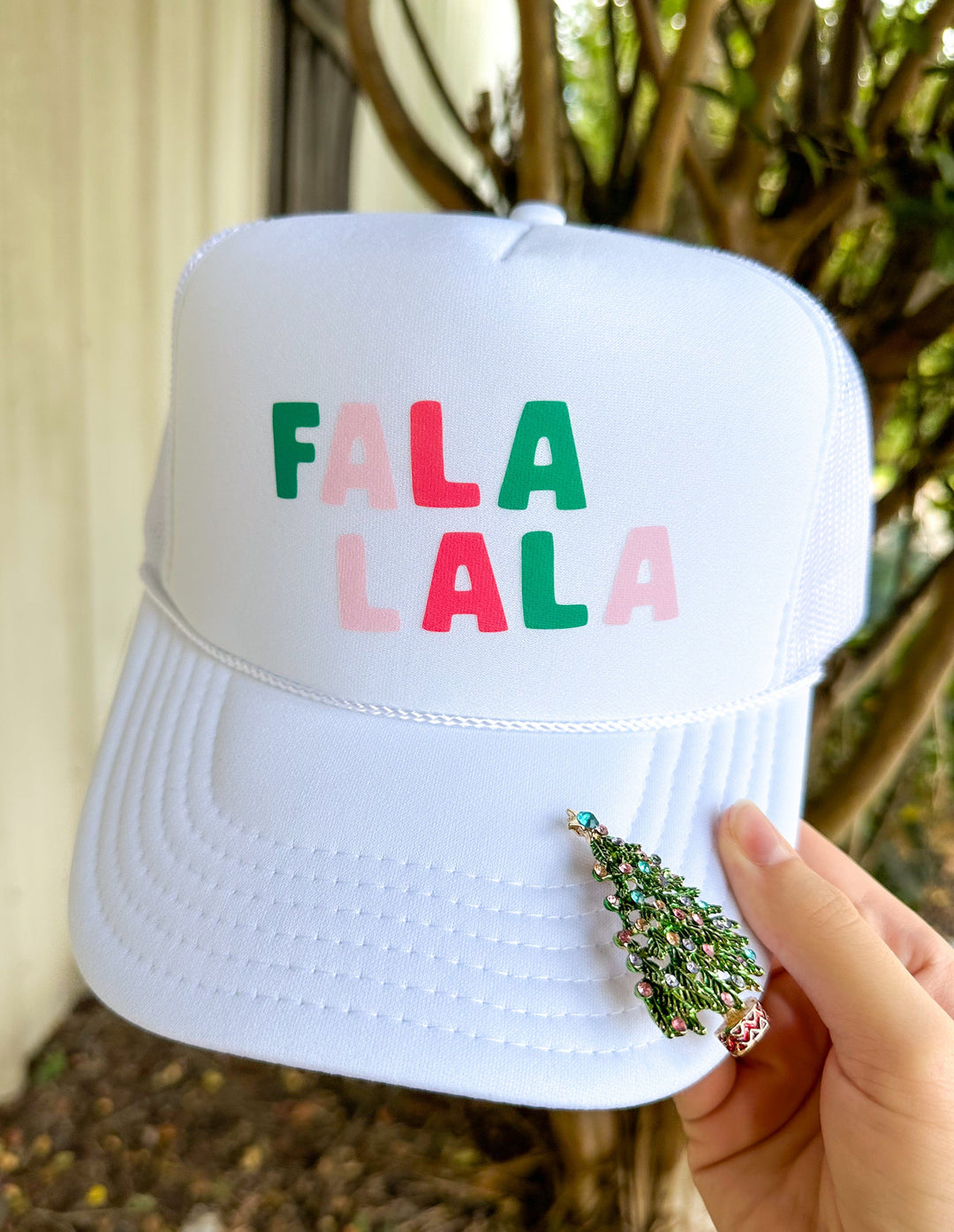 FA LA LA LA White Trucker