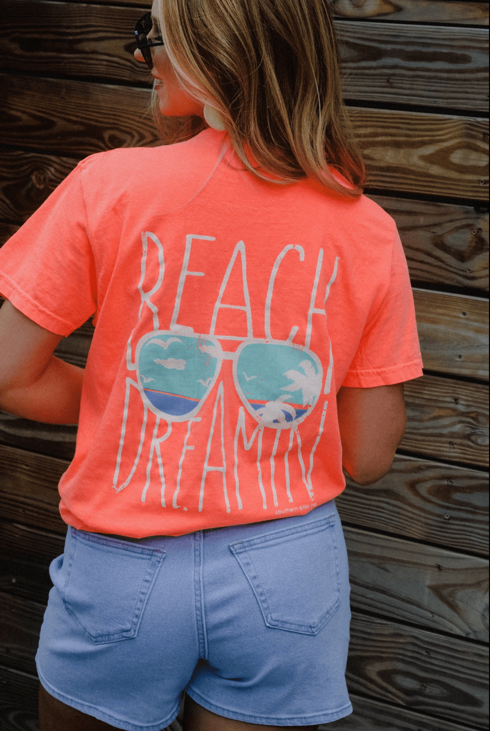 Beach Dreamin Tee