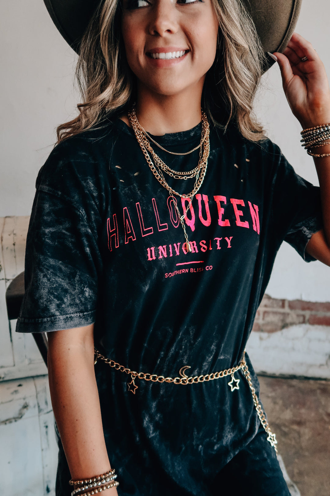 HalloQueen Black Mineral Wash Destroyed Tee