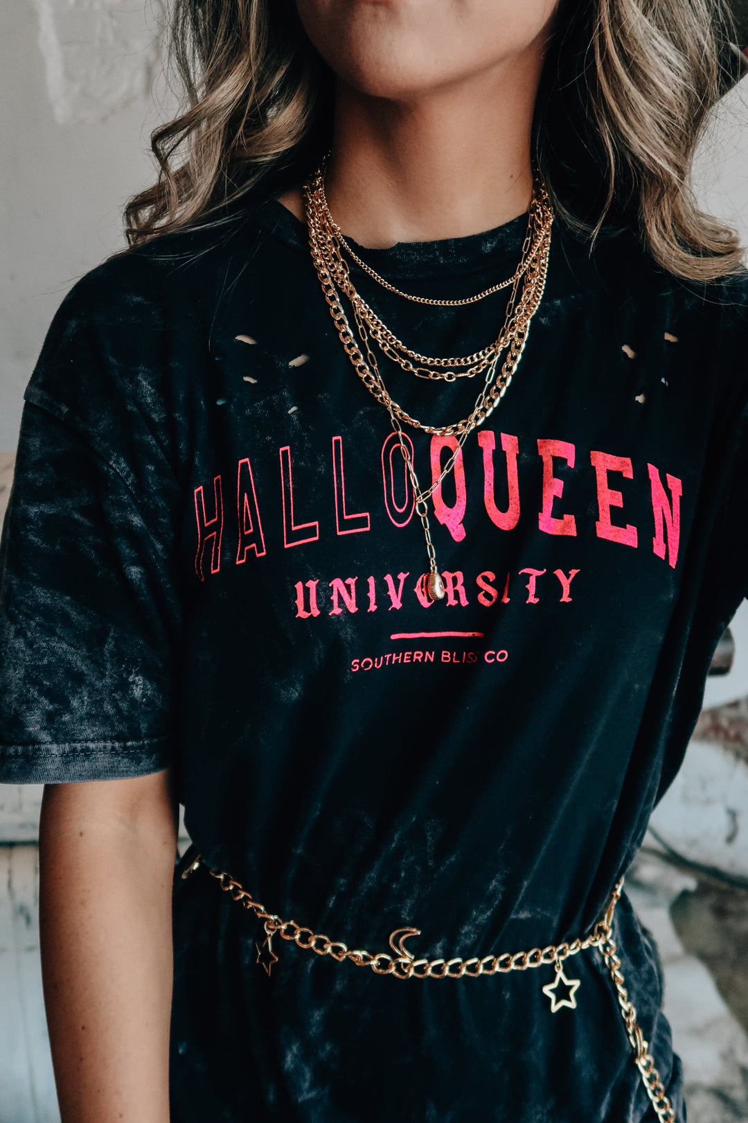 HalloQueen Black Mineral Wash Destroyed Tee