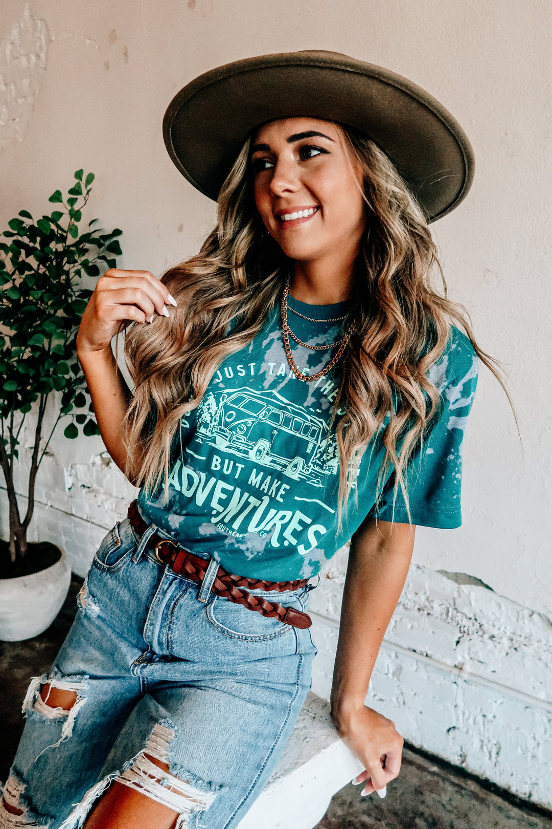 Make Adventures Bomba Tee