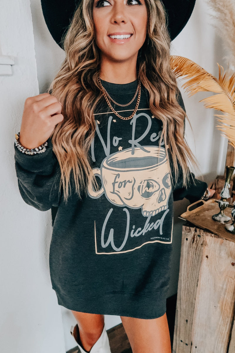 Atlanta Braves Bleached Tee – The Southern Lace Boutique